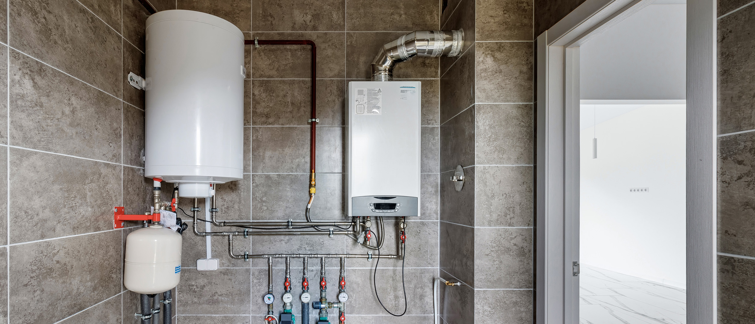 Modern bathroom installation and plumbing maintenance services